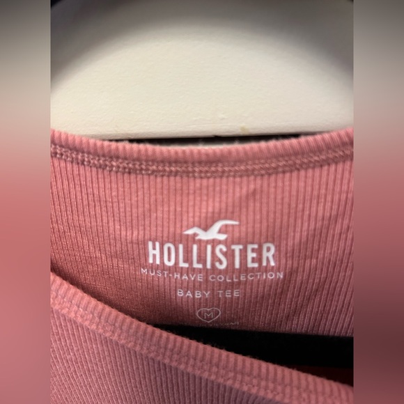 ⚡️2 for 10$!⚡️ Hollister Ruffled Baby Tee - Picture 3 of 4